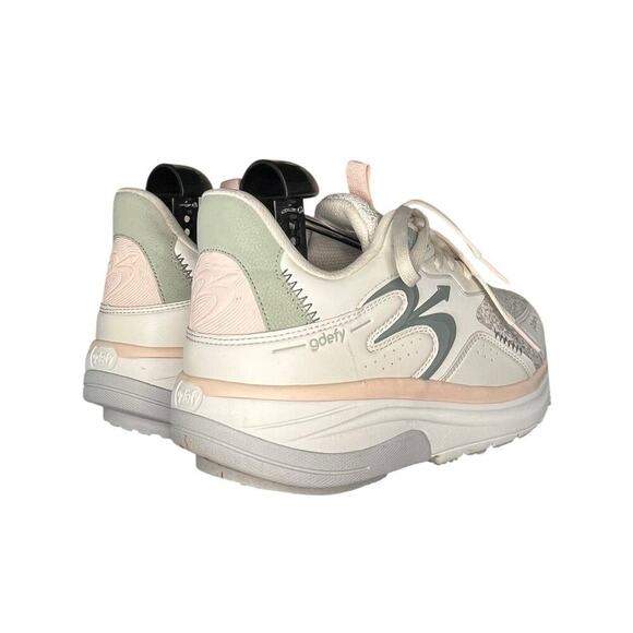 ***SOLD*** GDefy Cream Green Energiya Cushioned Sneakers Size 8 - Picture 4 of 6